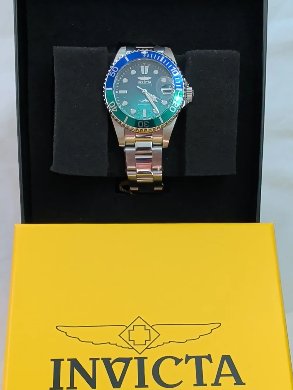 NWT Women's Invicta Pro Diver Stainless Steel Watch – Green Dial & Bezel 34mm